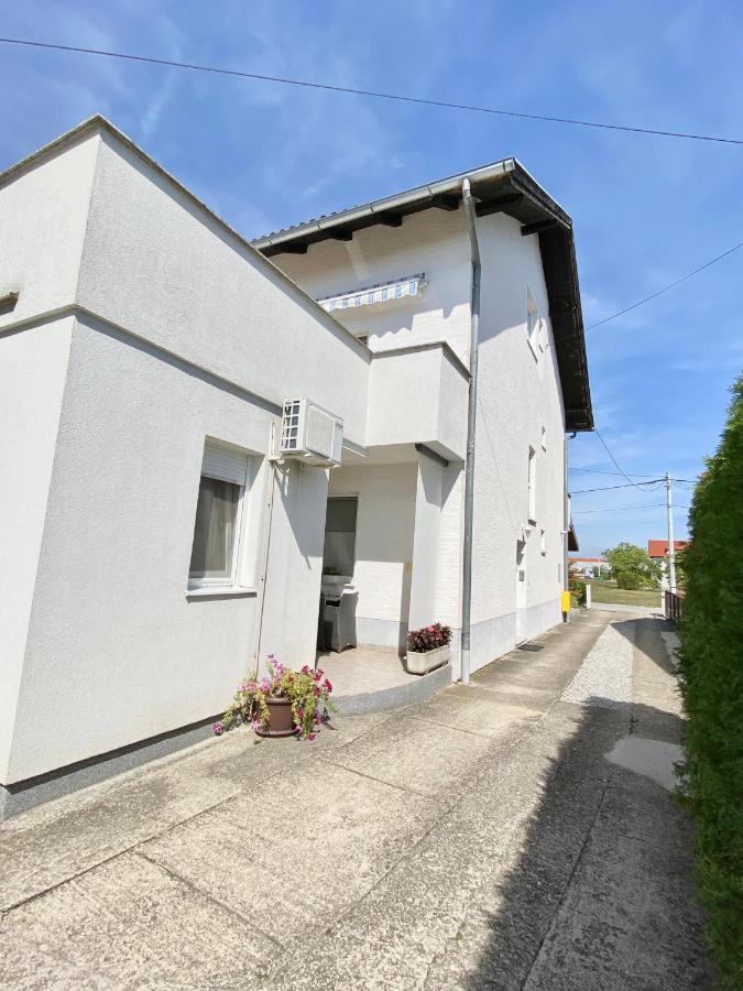Apartman Lucija Gradici Kültér fotó